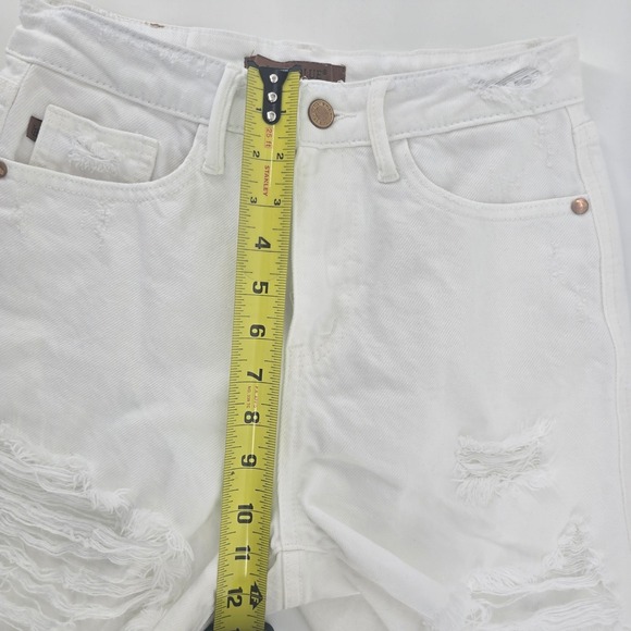 Judy Blue White Distressed High Rise Denim Shorts Frayed Hem Size S - Picture 6 of 8